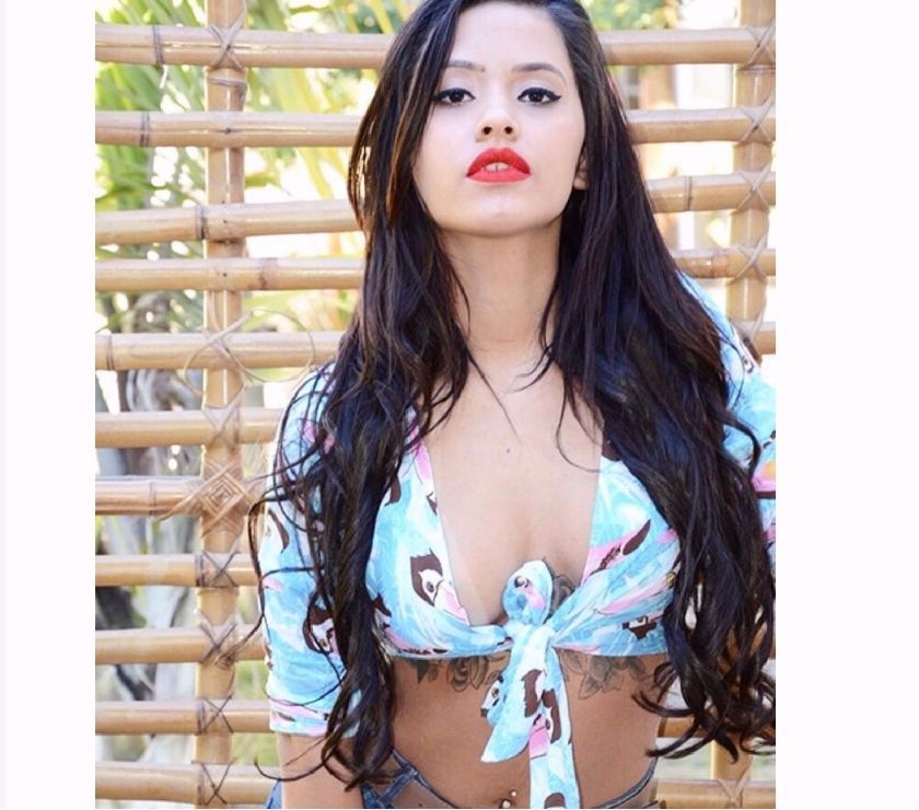 Belle étudiante sexy libre sur Rochefort